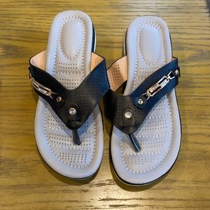 Women’s Sandals
